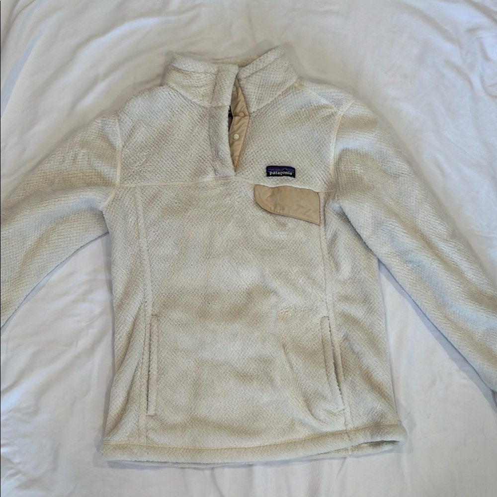 Patagonia Off-White Fleece Pullover